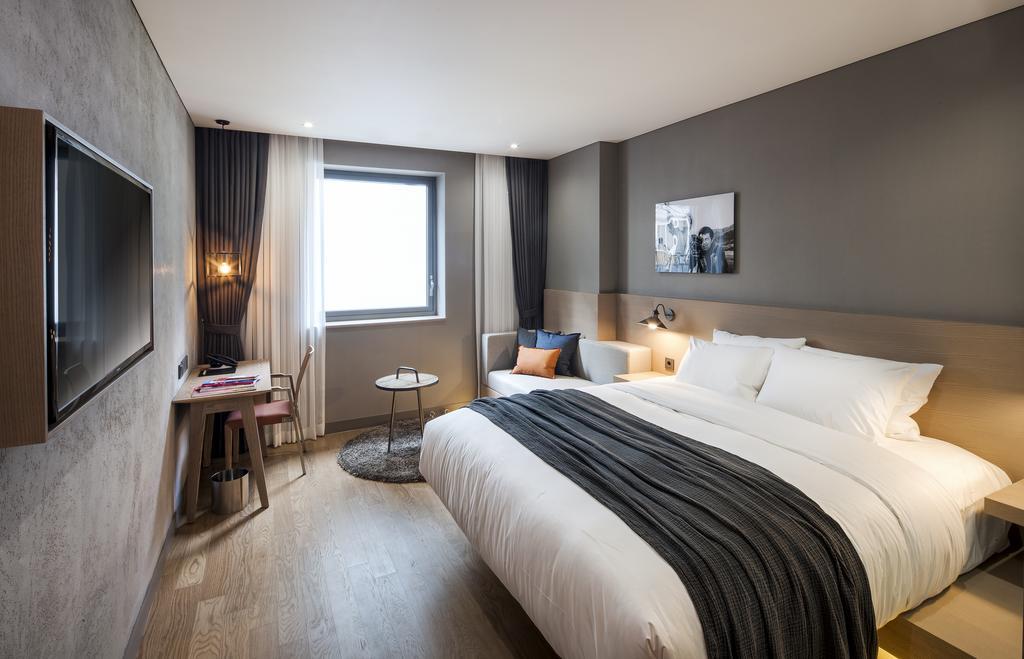 Hotel28 Myeongdong Сеул Екстериор снимка