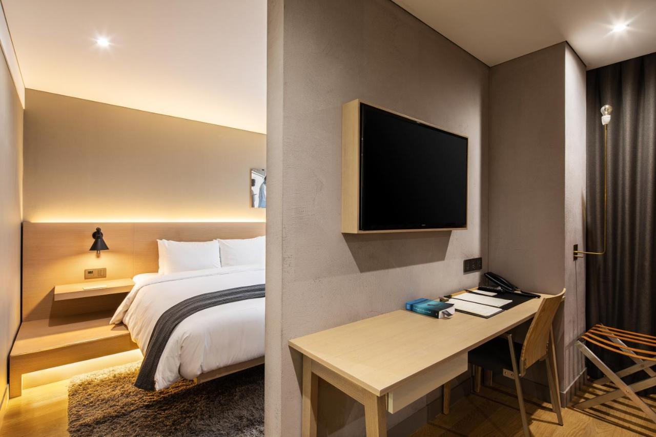 Hotel28 Myeongdong Сеул Екстериор снимка
