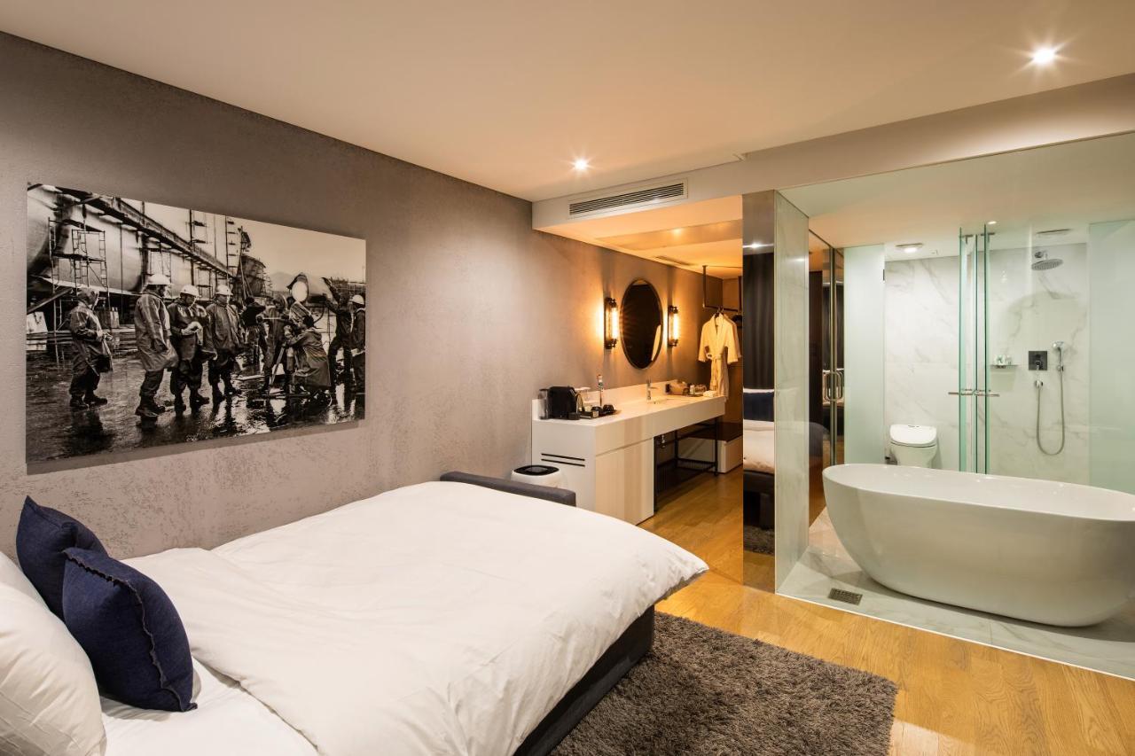 Hotel28 Myeongdong Сеул Екстериор снимка