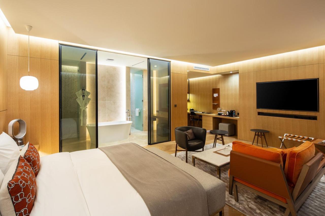 Hotel28 Myeongdong Сеул Екстериор снимка